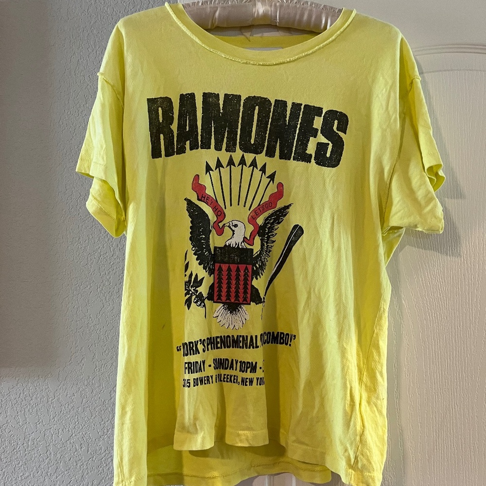 Daydreamer Band Tee (size M)